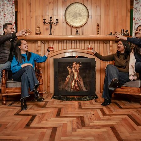 The Wooden Chalet, Manali ภายนอก รูปภาพ