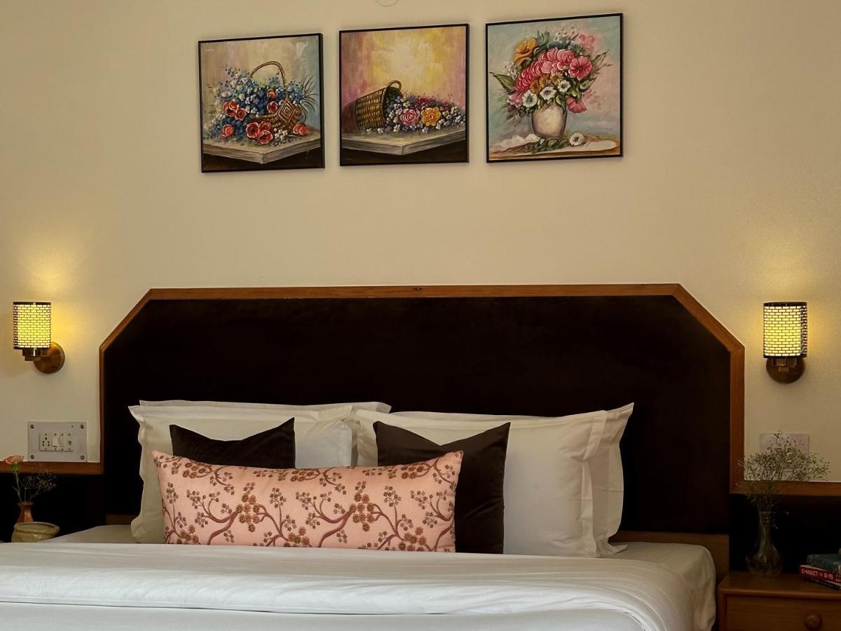 The Wooden Chalet, Manali ภายนอก รูปภาพ