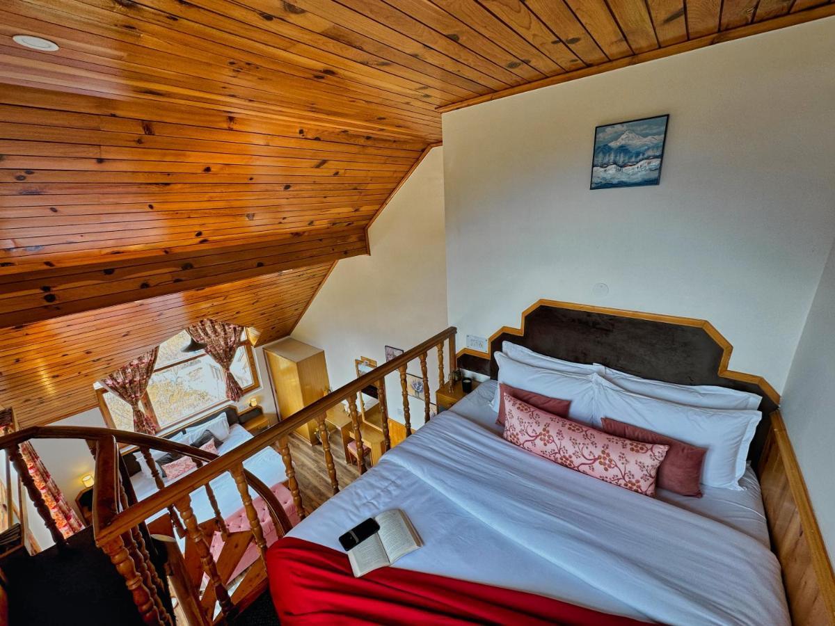 The Wooden Chalet, Manali ภายนอก รูปภาพ