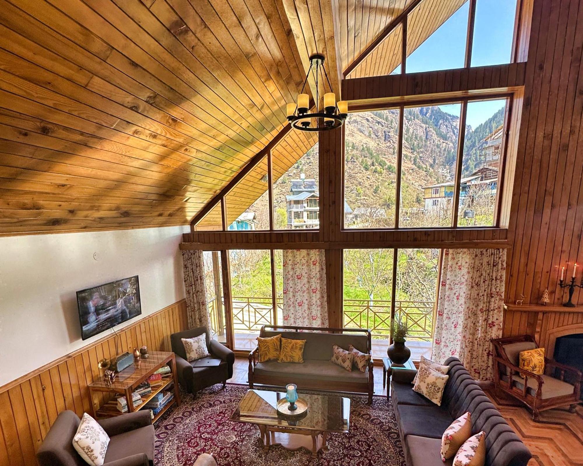 The Wooden Chalet, Manali ภายนอก รูปภาพ